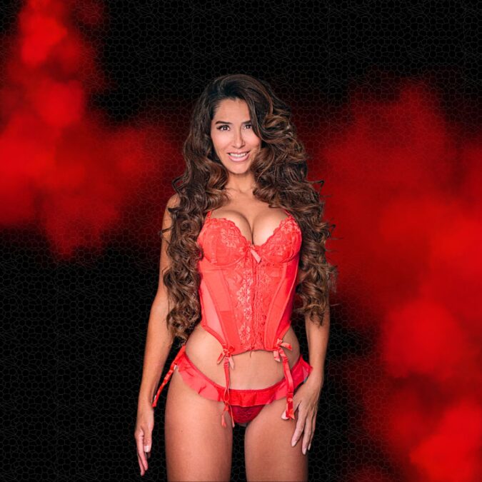 Mujer en vestido rojo sentada sobre un columpio, rodeada de un ambiente de humo rojo, evocando el misticismo de Open-Minded Club en Valencia.